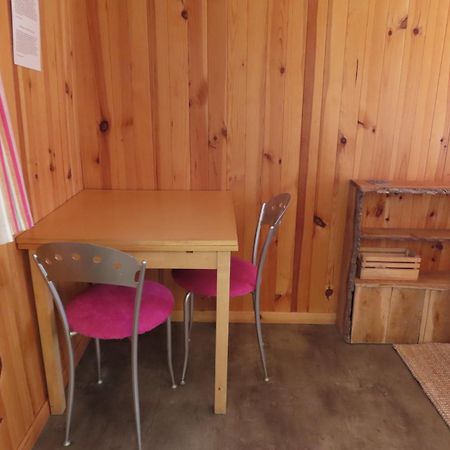 Cosy Cabane Montbrun-Bocage Bagian luar foto