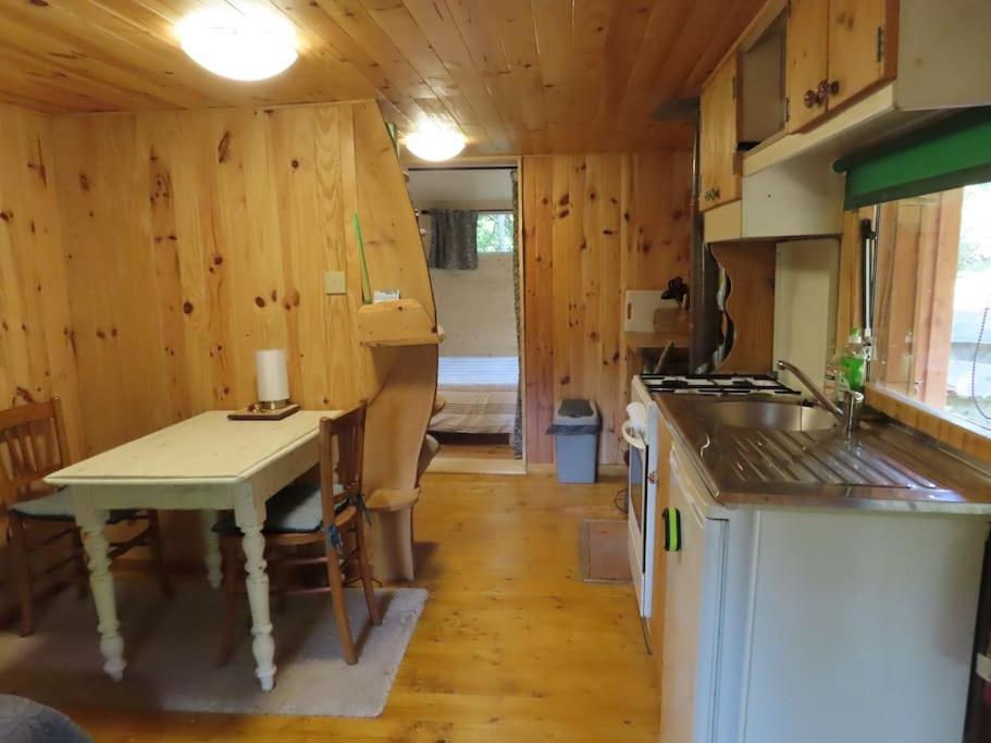 Cosy Cabane Montbrun-Bocage Bagian luar foto