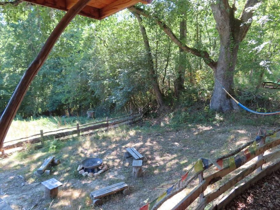 Cosy Cabane Montbrun-Bocage Bagian luar foto